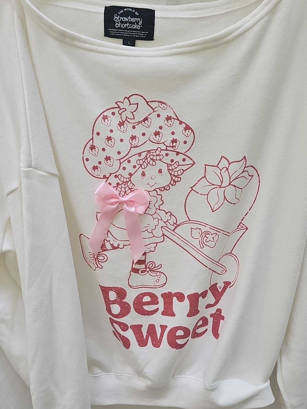 NWOT The World of Strawberry Shortcake Graphic Sweatshirt White - Size L